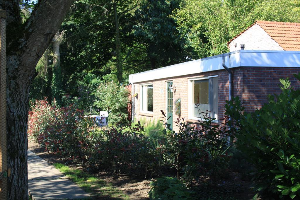Biedermeier Born Ruang foto