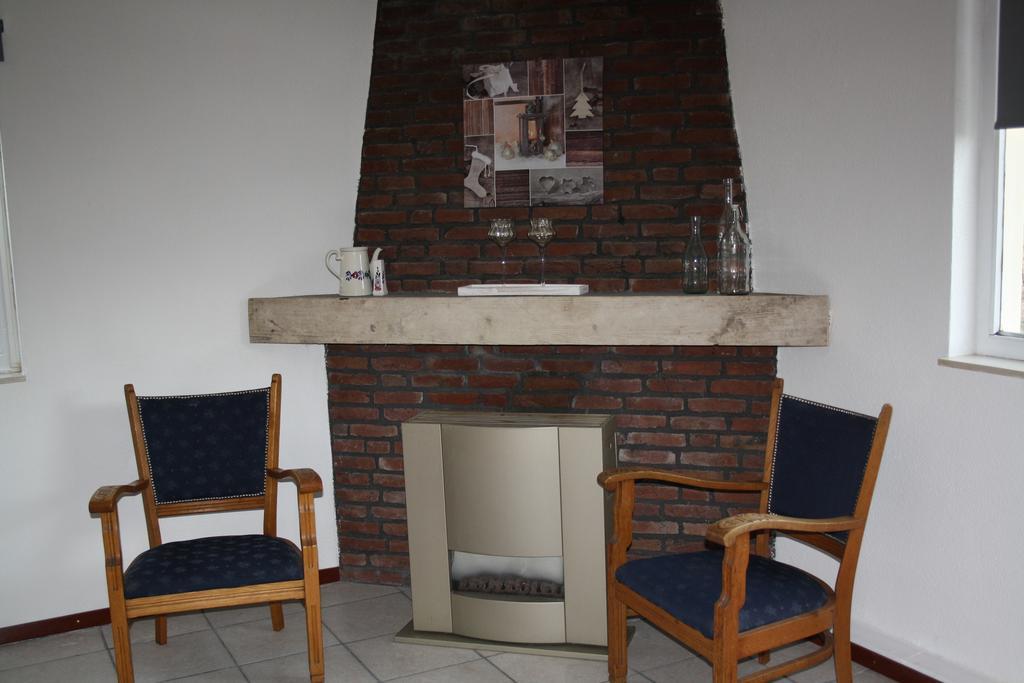 Biedermeier Born Ruang foto