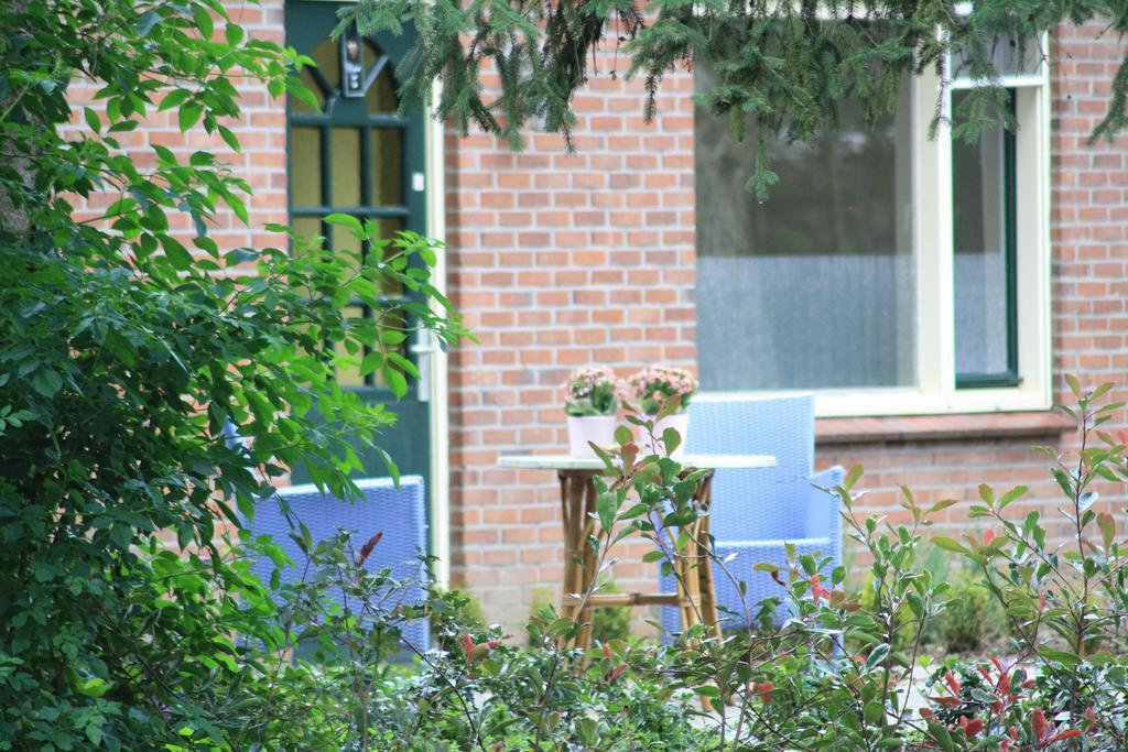 Biedermeier Born Ruang foto
