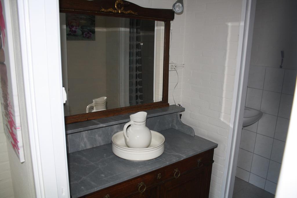 Biedermeier Born Ruang foto